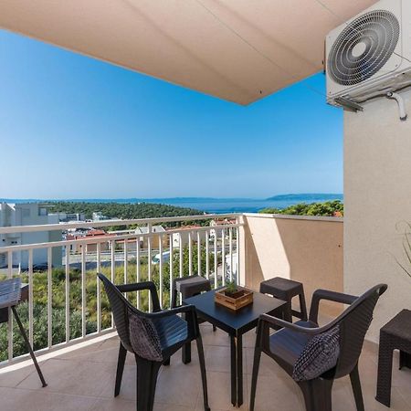 Apartment Sea View In Makarska, Free Parking Екстер'єр фото