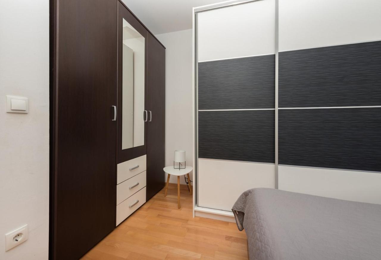 Apartment Sea View In Makarska, Free Parking Екстер'єр фото